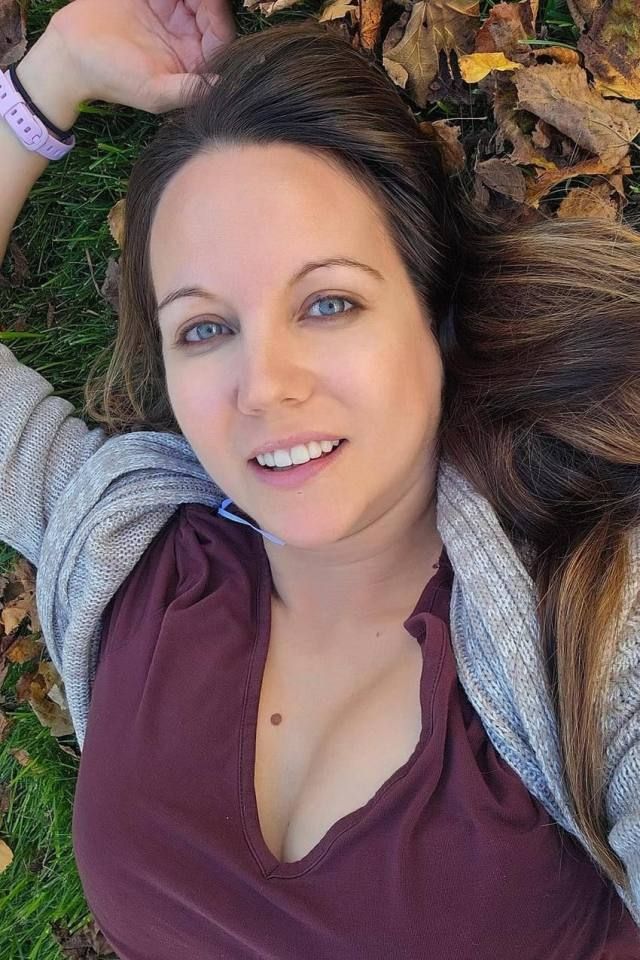 I'm available for straight meets,car dates and I sell contents as well hmu for rates let's have fun xx 💦 - Image 2